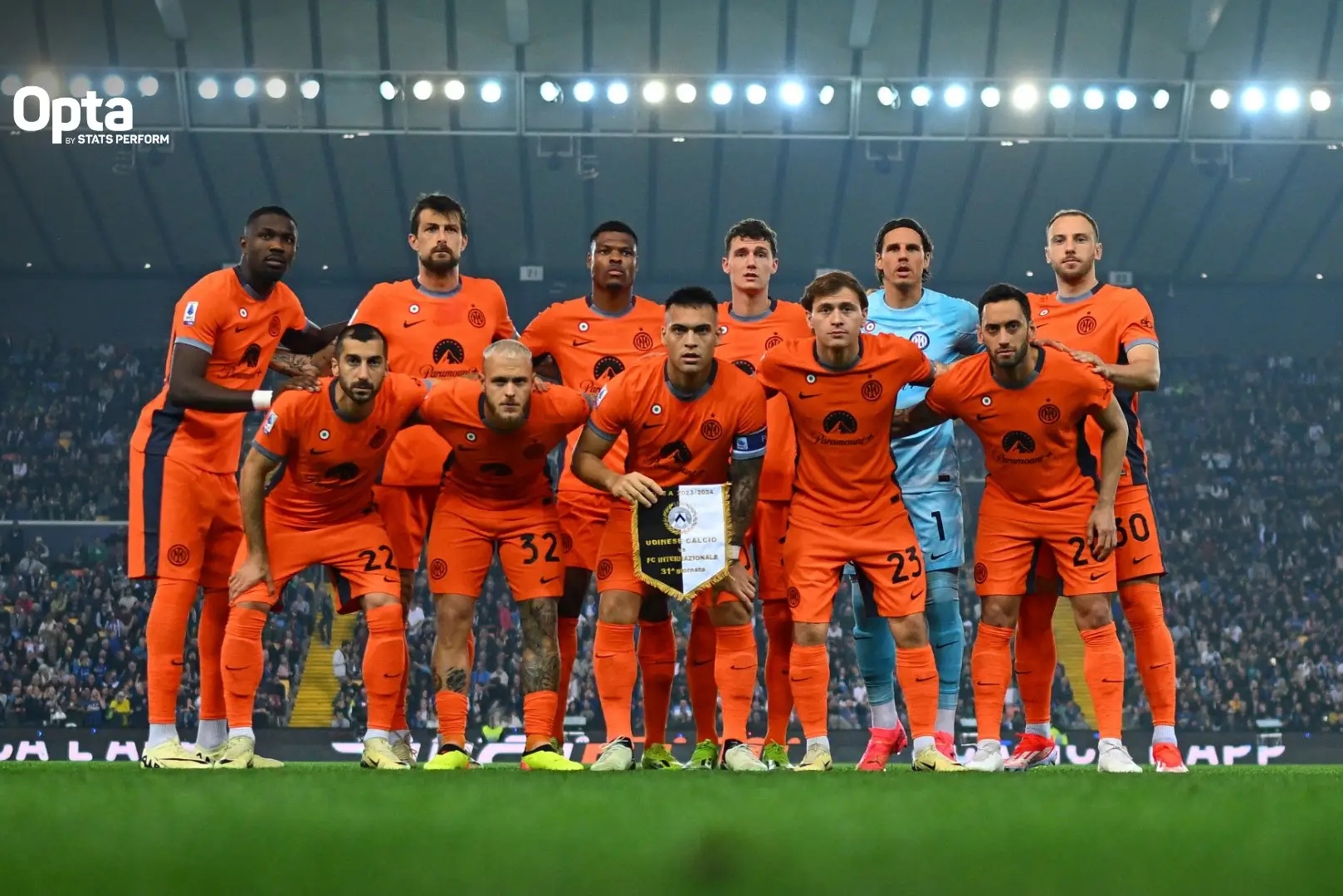 九游娱乐APP下载包含风云突变!金州勇士国际比赛日强势反弹;NBA总决赛版图或变;赛场秩序良好;控场能力受关注的词条